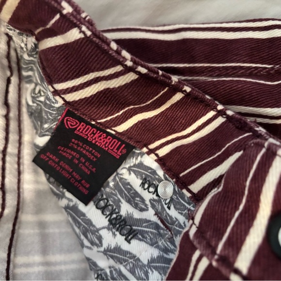 ROCK & ROLL DENIM WOMEN'S MAROON STRIPE FLARE JEANS 26 - Picture 5 of 8